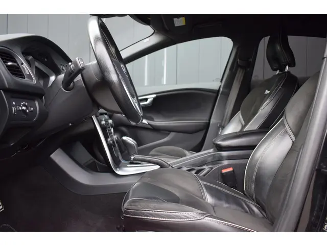 Volvo V40 2.5 T5 255pk Automaat R-Design 2013 Benzine 7