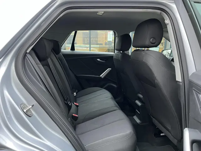 Audi Q2 30 TFSI Business Edition 2021 Benzine 22