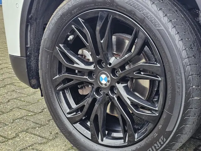 BMW X1 sDrive18i 2018 Benzine 31