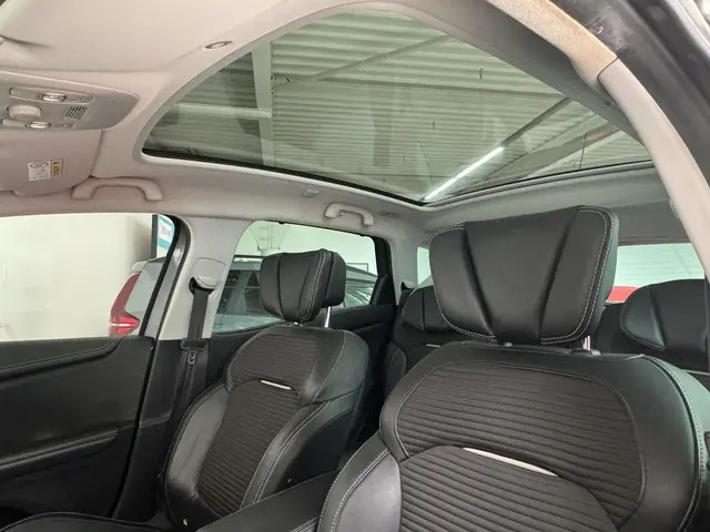 Renault Scénic 1.3 TCe Bose 2018 Benzine 15