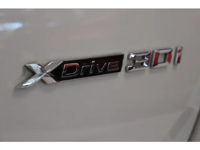 BMW X3 xDrive30i High Executive 2020 Benzine 16