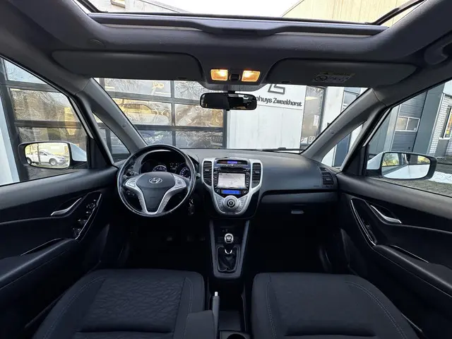 Hyundai ix20 1.4i Go! 2017 Benzine 18