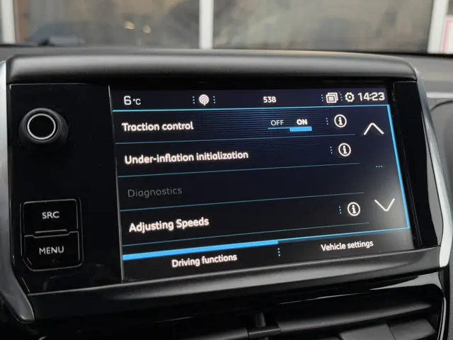 Peugeot 208 1.2 RIJKLAAR! Nieuwe Distributie 2019 Benzine 16