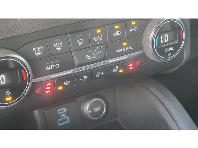 Ford Kuga 2.5 PHEV ST Line X 2020 Hybride Benzine 17