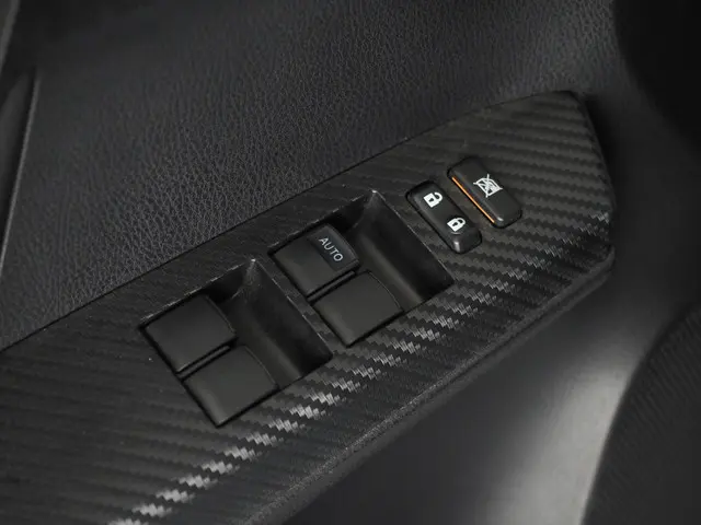 Toyota RAV4 2.0 Executive Business 4WD 2013 Benzine 14