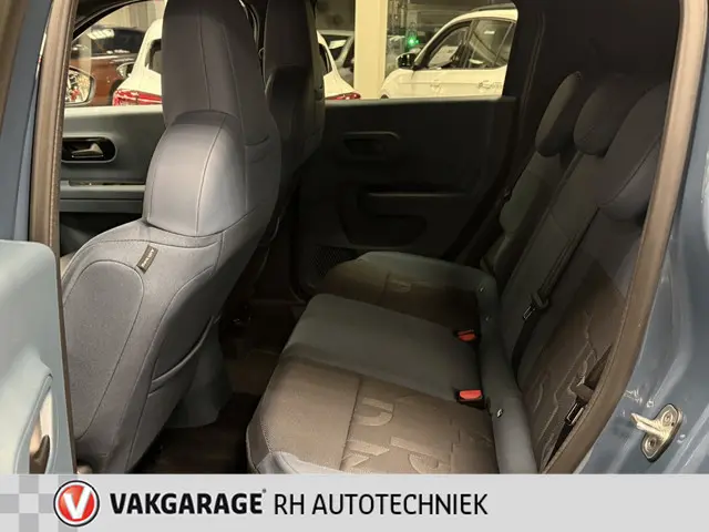 Fiat Grande Panda 1.2 Hybrid ICON 2025 Hybride Benzine 8