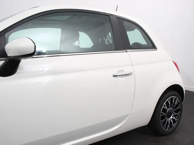 Fiat 500 1.0 Hybrid Dolcevita 2024 Benzine 30