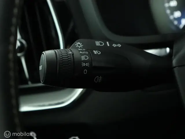 Volvo V60 2.0 T4 R-Design / polestar 211pk 2019 Benzine 55