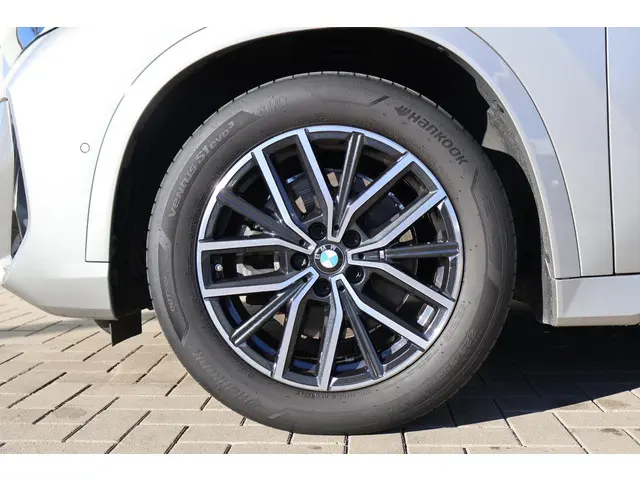 BMW X1 sDrive20i 2024 Benzine 12