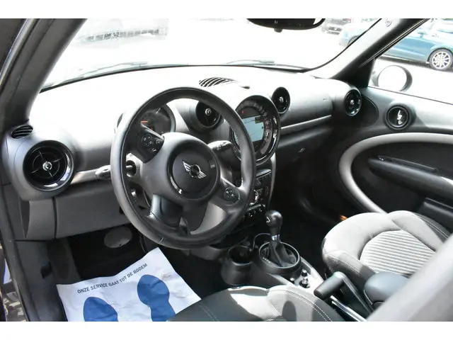 MINI Countryman Mini 1.6 Cooper Pepper 2016 Benzine 14