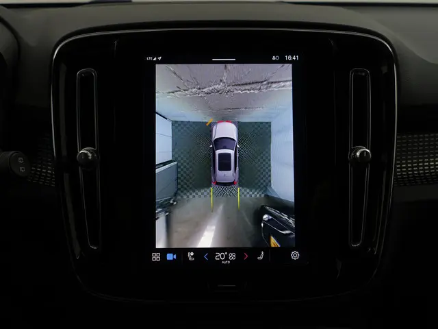 Volvo XC40 Recharge P8 AWD R-Design Aut- 2020 Elektrisch 9