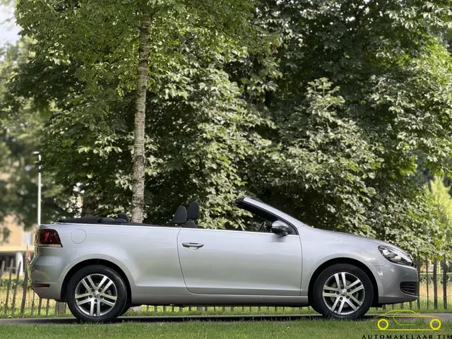 Volkswagen Golf 2