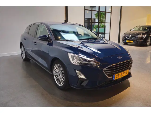 Ford Focus 1.0 EcoBoost Titanium Business 2019 Benzine 2
