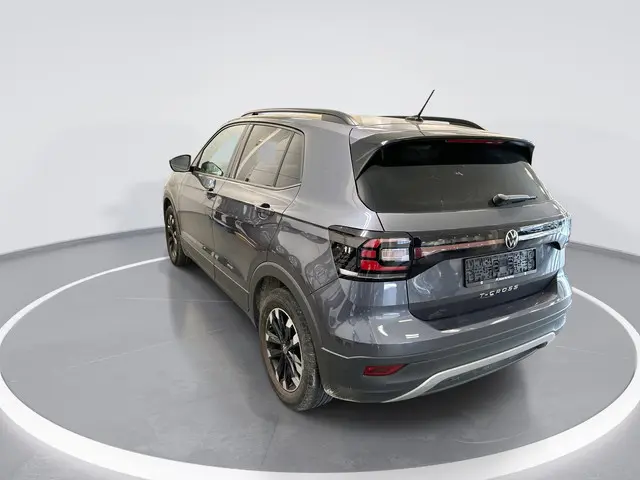 Volkswagen T-Cross 2