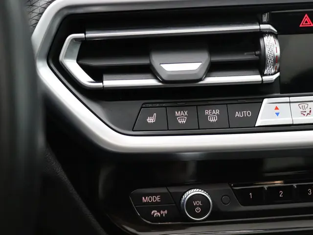 BMW X3 xDrive30e 2023 Hybride Benzine 15