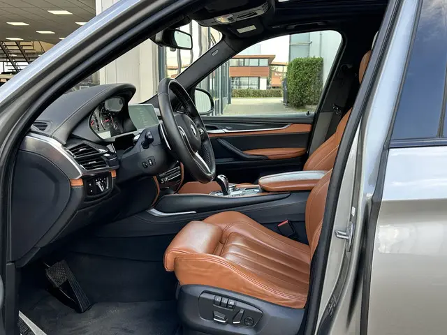 BMW X5 M 575pk 2015 Benzine 90