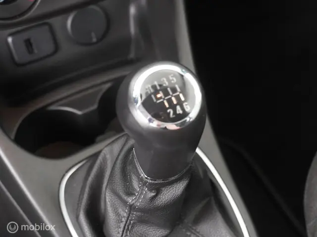 Opel Corsa 1.0 Turbo Business+ 2016 Benzine 25