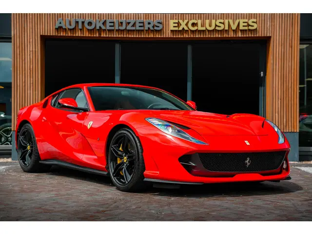 Ferrari 812 Superfast 6.5 V12 HELE 2019 Benzine