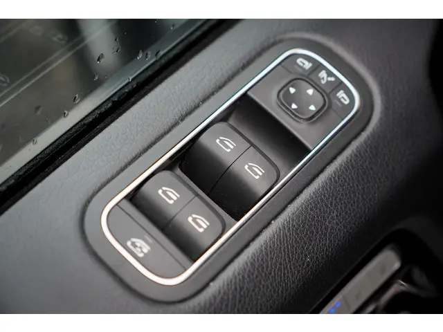 Mercedes-Benz G-Klasse 500 2018 Benzine 15