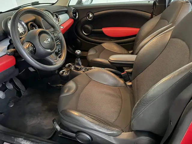 MINI One Mini 1.6 Chili Airco, LMV, Navigatie 2014 Benzine 12
