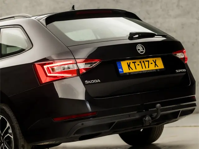 Škoda Superb Combi 1.6 TDI Sportline 2016 Diesel 15