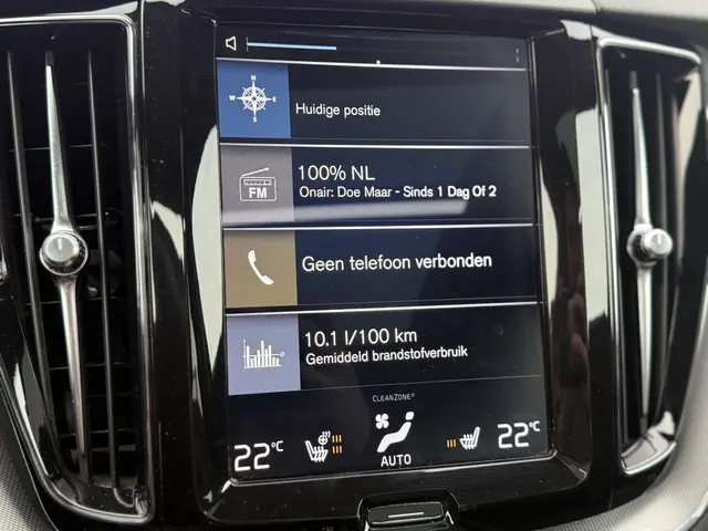 Volvo XC60 2.0 T6 AWD R-Design 2018 Benzine 36