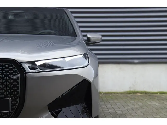 BMW iX xDrive40 High Executive 2025 Elektrisch 34