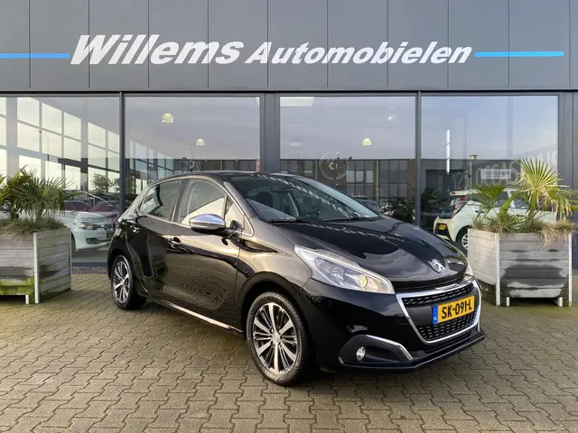 Peugeot 208 1.2 PureTech Allure 2018 Benzine 3