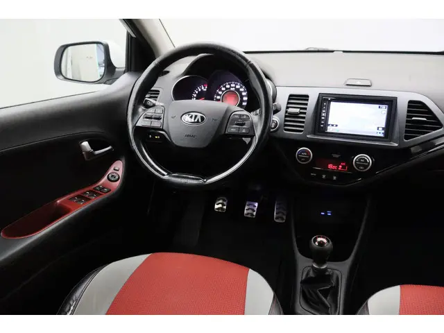 Kia Picanto 1.2 CVVT SportsLine 2015 Benzine 24
