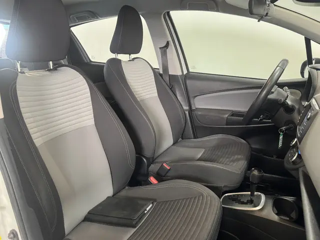 Toyota Yaris 1.5 Hybrid Aspiration 2017 Hybride Benzine 4