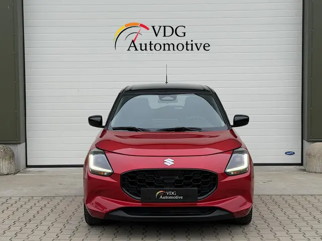 Suzuki Swift 1.2 Select Smart Hybrid 2025 Benzine 10