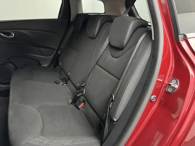 Renault Clio Estate TCe 90 Limited 2019 Benzine 10