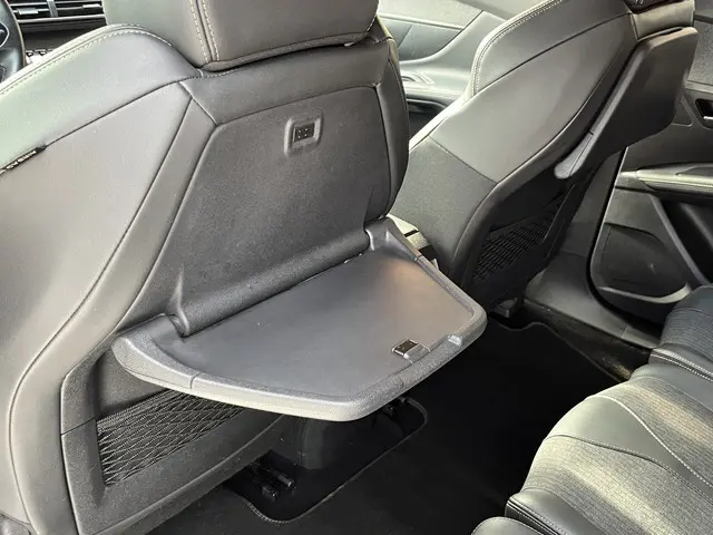 Peugeot 5008 PureTech 130 GT-Line 2019 Benzine 38