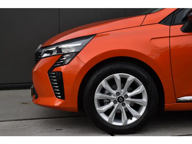 Renault Clio TCe 90 GPF evolution 2024 Benzine 9