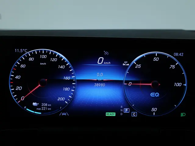 Mercedes-Benz EQA 250 AMG Line 67 kWh 2023 Elektrisch 6