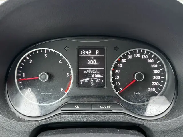 Volkswagen Polo 1.6 TDI Highline 2012 Diesel 7