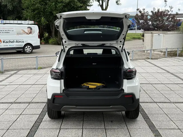 Jeep Avenger Longitude 54 kWh Aut. 2023 Elektrisch 9