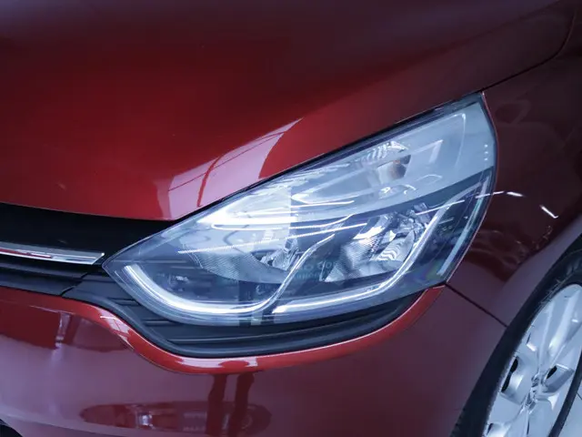 Renault Clio Estate 0.9 TCe Limited 2018 Benzine 25