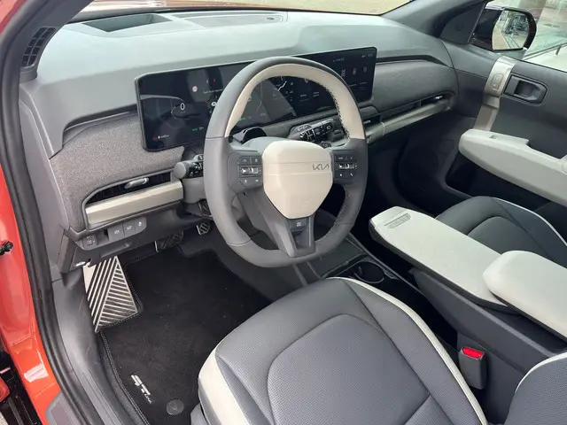 Kia EV3 GT-PlusLine 81.4 kWh 2025 Elektrisch 10