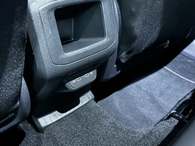 Volkswagen T-Cross 1.5 TSI R-Line Business 2024 Benzine 21