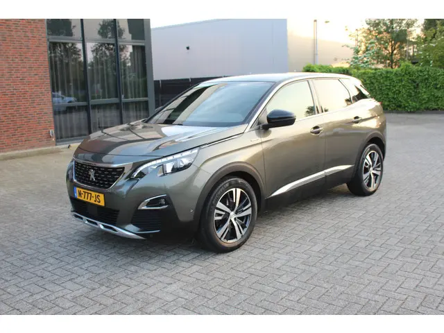 Peugeot 3008 1.2 PureTech GT Line 2020 Benzine 2