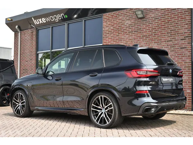BMW X5 xDrive45e M-Sport 2022 Hybride Benzine 6