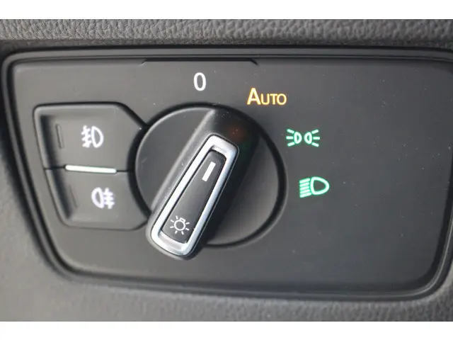 Volkswagen Passat 1.4 TSI Comfortline 2017 Benzine 12