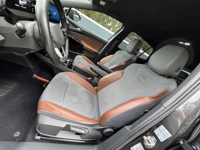 Volkswagen ID.4 First 77 kWh 204pk 2020 Elektrisch 10