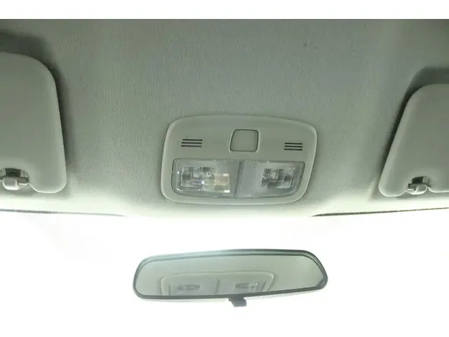 Suzuki Vitara 1.6 Exclusive 2015 Benzine 33