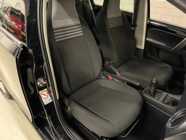 Volkswagen up! 1.0 BMT move up! 2019 Benzine 11