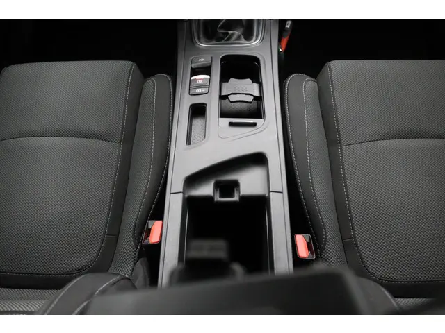 Renault Mégane Estate | 1700kg trekgewicht! | 2023 Benzine 27