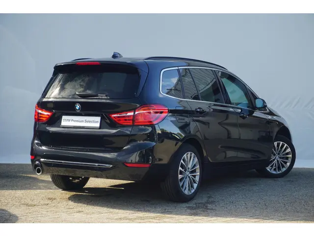 BMW 2 Serie Gran Tourer 216i 2022 Benzine 2