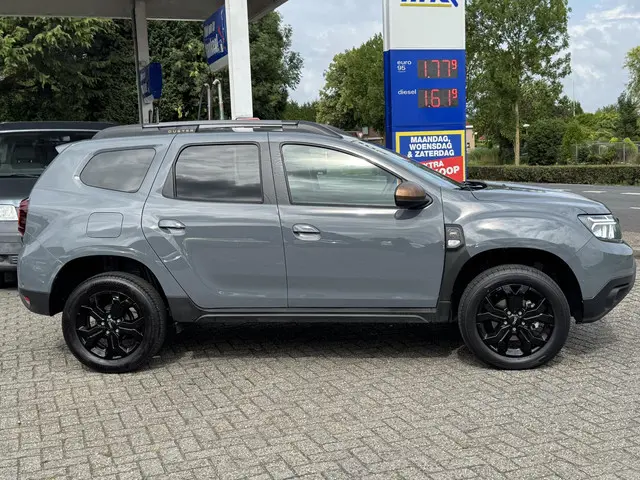 Dacia Duster 1.3 TCe 150 Extreme 2024 Benzine 9