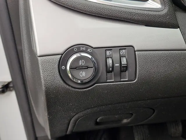 Opel Mokka 1.4 Turbo Edition Met trekhaak 2015 Benzine 12